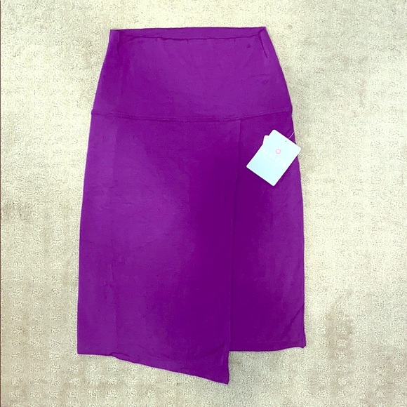 NEW Athleta skirt